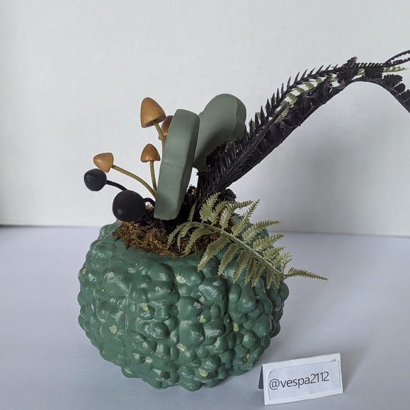 Target Halloween Hyde & Eek Planter Midnight Forest Pumpkin Faux Ferns Mushroom - Picture 5 of 8